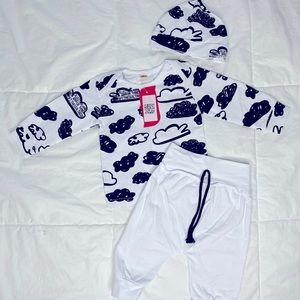 NWT 0-3 month 3 Piece Set